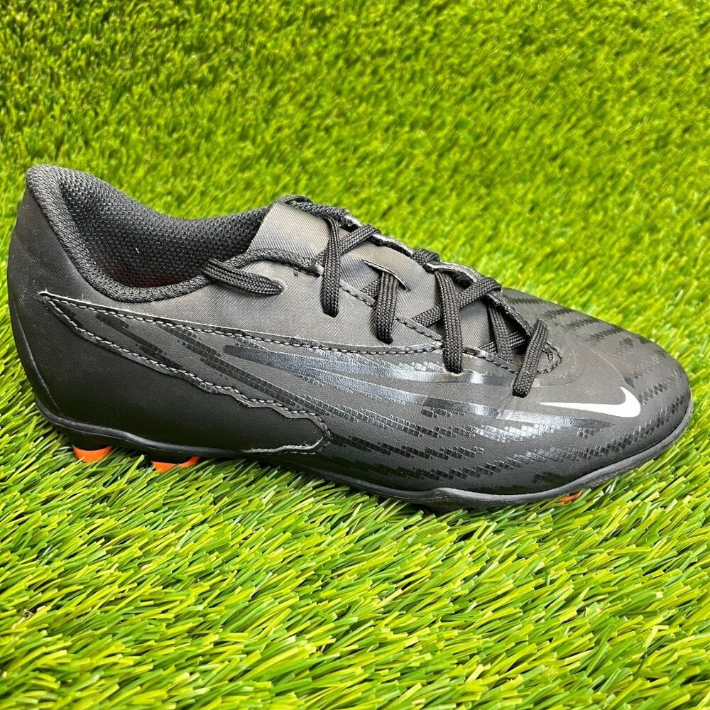 Nike Phantom GX Club MG Boys Size 2.5Y Black Running Sports Soccer Cleats